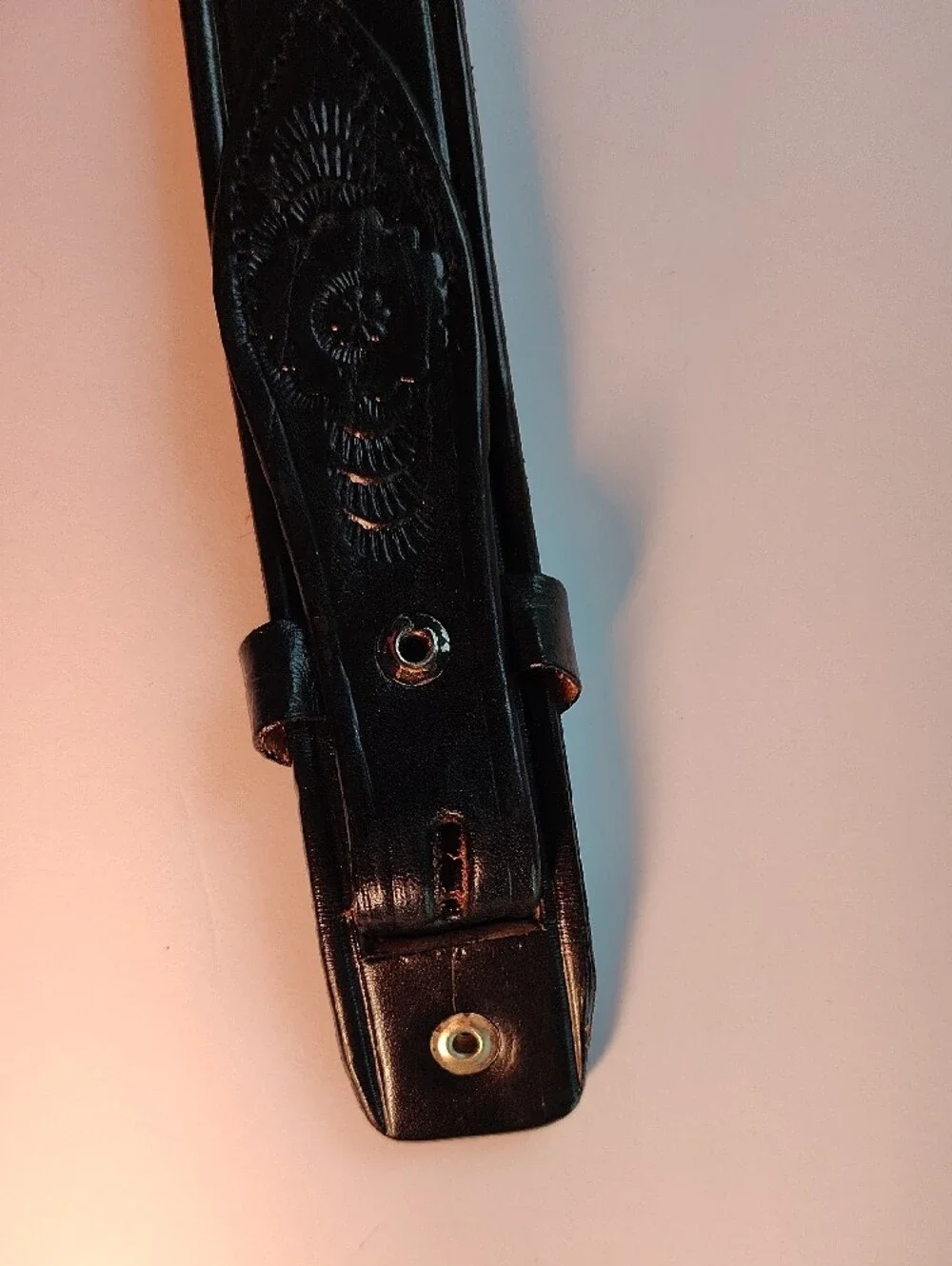Women's Size L Unique Tooled Embossed Black Leather Belt No Buckle Unbranded WM